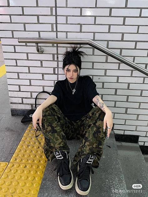 I will be glad if you subscribe to me and leave a comment) Classy Edgy Aesthetic, Tactical Streetwear Women, Grunge Korean Outfits, Streetwear Poses Women, Hiphop Outfit Women Street Style, Hiphop Style Outfits, Female Streetwear Outfits, Korean Street Fashion Women, Hiphop Outfit