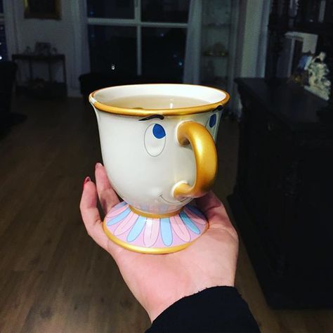 Its Chip!  Tea time! 🤣 #disney #chip #beautyandthebeast #disneymug #mug #tea #teatime #cute #myfavoritemug #favorite #sweet #lailaverseput #cutemug #funny #teacup #dutchgirl #dutch #chipteacup ( #📷 @laila_verseput ) Disney Pottery Painting, Disney Ceramics Ideas, Disney Ceramics, Chip Tea Cup, Chip Mug, Disney Chip, Mugs Collection, French Tea, Local Color