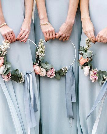 Wedding Bridesmaid Bouquets, Hoop Wreaths, Unique Wedding Bouquet, Simple Wedding Bouquets, Wedding Flower Guide, Junior Bridesmaids, Have Inspiration, Wedding Flower Arrangements, Bride Tribe