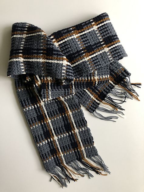 Men Scarf Crochet Pattern, Crochet Mens Scarf, Crochet Ruffle Scarf, Crochet Scarf For Beginners, Plaid Crochet, Crochet Men, Easy Crochet Stitches, Crochet Size, Crochet Cap