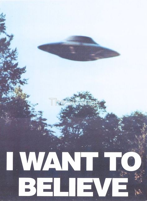 Ufo Art, Mulder Scully, Alien Aesthetic, I Want To Believe, Science Fiction Series, I Want To Leave, Fox Mulder, I Love Cinema, Aliens And Ufos