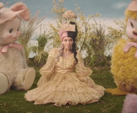 Melanie Martinez Mv Outfits, Mad Hatter Melanie Martinez Outfit, Melanie Martinez Mad Hatter Outfit, Mad Hatter Melanie Martinez, Portals Outfit, Mad Hatter Dress, Mad Hatter Outfit, Melanie Concert, Melanie Martinez Mad Hatter