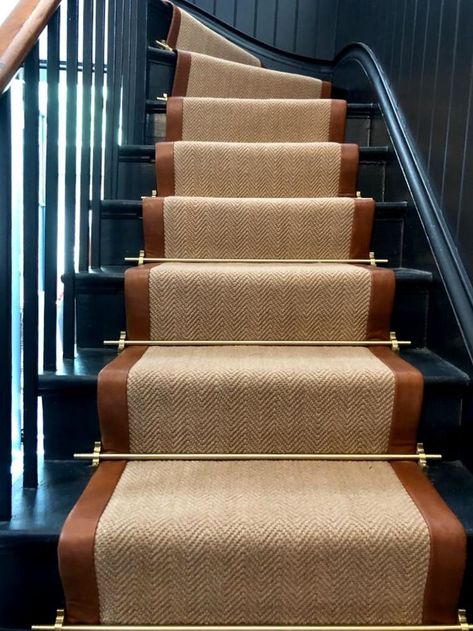 Corner Staircase Ideas, Wallpaper In Stairway, Traditional Stair Runner, Stair Runner Curved Staircase, Victorian Terrace Hallway, Herringbone Carpet, Stairway Storage, Sisal Stair Runner, Carpeted Stairs