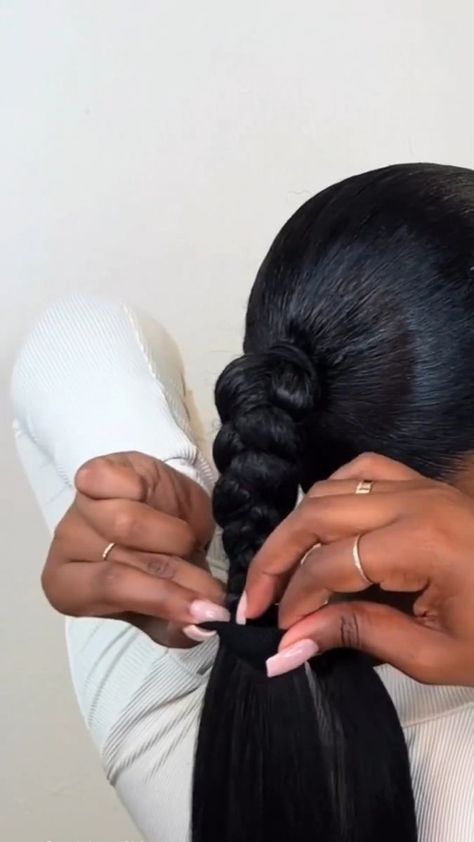 💞Elfin Hair💞 【New Arrival】Clip In Ponytail Hair Drawstring Clip In Human Natural Hair Ponytail Wrap Around on Natural Hair 10inch-30inch 👉𝐁𝐮𝐲 𝐧𝐨𝐰: https://bit.ly/3XOIG1Q ���🤑Use Coupon Code: "EY88"( Get 8% OFF ) 🥳Follow Elfinhair for more hair inspiration videos | Elfin Hair | Elfin Hair · Original audio Black Hair Quick Weave, Chignon Simple, Black Hair Bun, Natural Hair Ponytail, Human Hair Ponytail Extensions, Inspiration Videos, Ponytail Wrap, Natural Hair Bun Styles, Sleek Ponytail Hairstyles