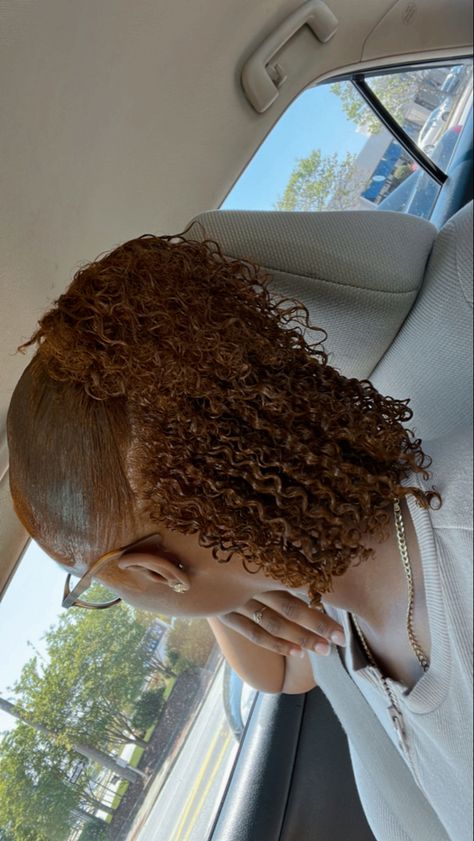 Honey Brown Hair Natural Hair, Honey Blonde 4c Hair, Honey Brown 4c Hair, Honey Blonde Natural Hair, Natural Hair Bun Styles, Mixed Curly Hair, Honey Brown Hair, Quick Natural Hair Styles, Cute Curly Hairstyles