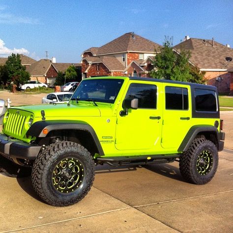 2012 Gecko Green Jeep Wrangler X loaded with Custom leather, wheels, mopar lift Lime Green Jeep, Jeep Wrangler Colors, Green Jeep Wrangler, Trucks Lifted, Green Jeep, Badass Jeep, Blue Jeep, Jeep Wrangler Accessories, Lifted Jeep