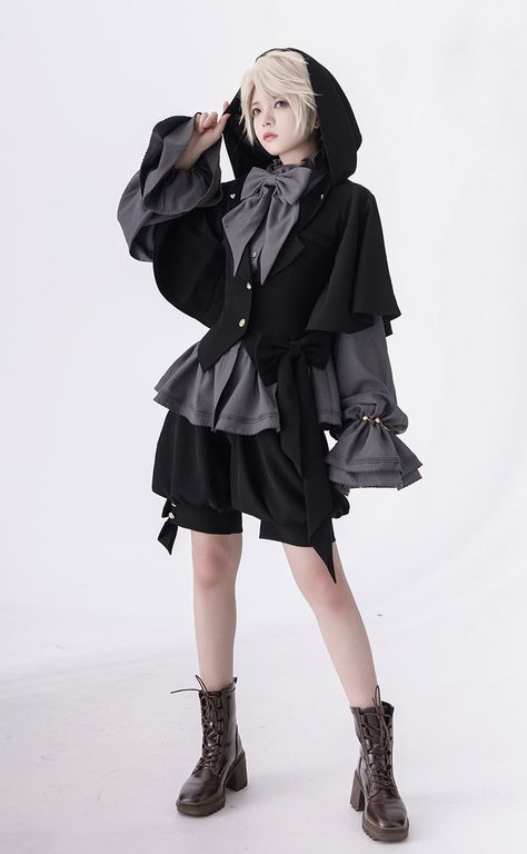 Mode Poses, Ouji Fashion, Ribbon Blouse, Blouse And Shorts, Black Rabbit, Style Noir, 여자 패션, Gothic Lolita, Character Outfits