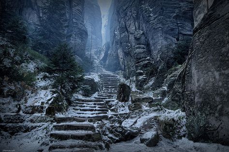 ...but it's going to take a long time to climb all that!    Cisářská chodba - Emperor's Corridor, Prachov Rocks taken in Jičín, Královéhradecký, CZ by Steve Coleman. Rock Path, The Elder Scrolls, Elder Scrolls, Magical Places, Pretty Places, Skyrim, Places Around The World, 그림 그리기, Beautiful World