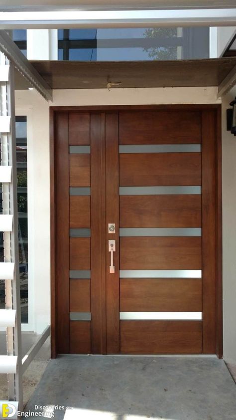 Creative Front Door Designs That Will Inspire You - Engineering Discoveries Model Pintu, House Main Door, Detail Arsitektur, Modern Entrance Door, House Main Door Design, Modern Exterior Doors, Eksterior Modern, Main Entrance Door Design, Contemporary Front Doors