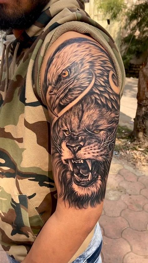 Eagle And Lion Tattoo, Eagle Shoulder Tattoo, Tato Phoenix, Lion Shoulder Tattoo, Eagle Head Tattoo, Adler Tattoo, Lion Forearm Tattoos, Tato Salib, Tato Dada