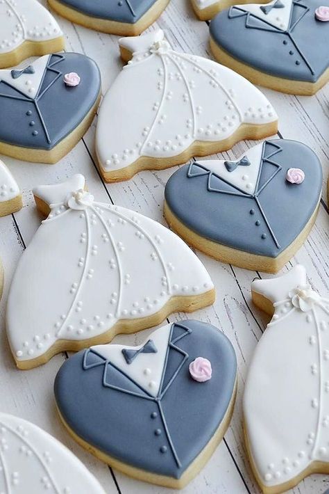 Wedding Cake Cookies Decorated Ideas ❤ See more: http://www.weddingforward.com/wedding-cake-cookies/ #weddings Cookies Icing, Bridal Cookies, Wedding Cake Cookies, Bridal Shower Cookies, Shower Cookies, Wedding Forward, Wedding Cookies, Cookie Art, Wedding Desserts