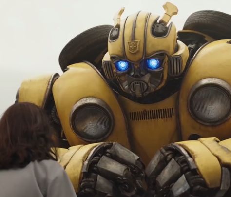 Bee Pfp, Bumblebee 2018, Transformers Prime Bumblebee, Bumblebee Movie, Bee Icon, Black Hat X Dr Flug, Bumblebee Transformers, Transformers Memes, Transformers Collection