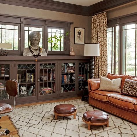 Craftsman Trim | Houzz Library Wall Color Ideas, Craftsman Bungalows Interior, Modern Craftsman Interior Design, Craftsman Style Homes Interior, Craftsman Built Ins, Craftsman Home Office, Modern Craftsman Interior, Cool Objects, Craftsman Interior Design