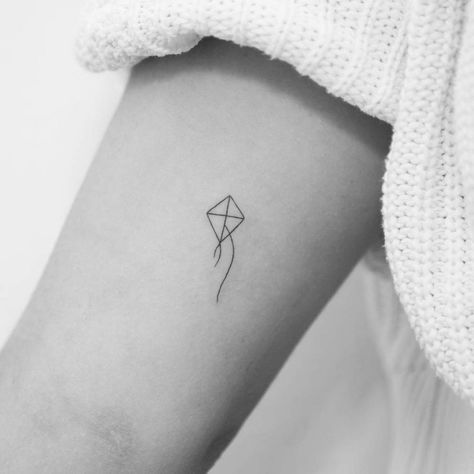 Fine Line Kite Tattoo, Tiny Kite Tattoo, Small Kite Tattoo, Kite Tattoo Ideas, Kites Tattoo, Freedom Tattoo Ideas, Wind Tattoo Ideas, Kite Tattoo, Kite Art