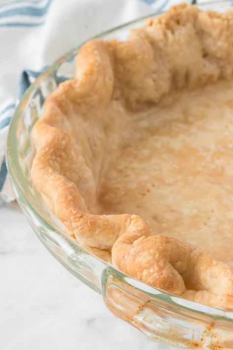 Deep Dish Pie Crust Recipe, Pie Crust With Shortening, Deep Dish Pie Crust, Food Processor Pie Crust, Blind Bake Pie Crust, Crust Recipe Easy, Sugar Spun Run, Deep Dish Pie, Pie Crust Recipe Easy