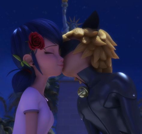 Miraculous Marichat, Jeremy Zag, Catnoir And Ladybug, Tikki Y Plagg, Marinette Et Adrien, Miraculous Ships, Miraculous Ladybug Oc, Miraculous Wallpaper, Ladybug Wallpaper