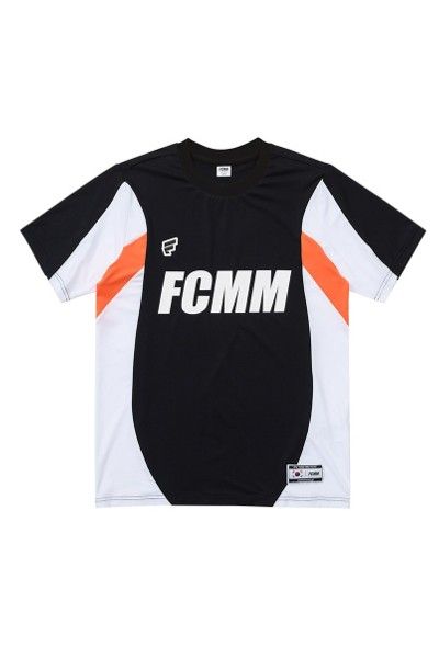 KOODING carries the latest FCMM basic tees. KOODING is the global leading shopping website in providing authentic Korean fashion, beauty and lifestyle items, including clothing, cosmetics, shoes, accessories, and bags in affordable, fast, easy, and safe way. Merchant Design, Clothing Branding Design, Fast Logo, Design Kaos, Logo Jersey, Design Jersey, Tshirt Design Inspiration, Shirt Design Inspiration, Uniform Design