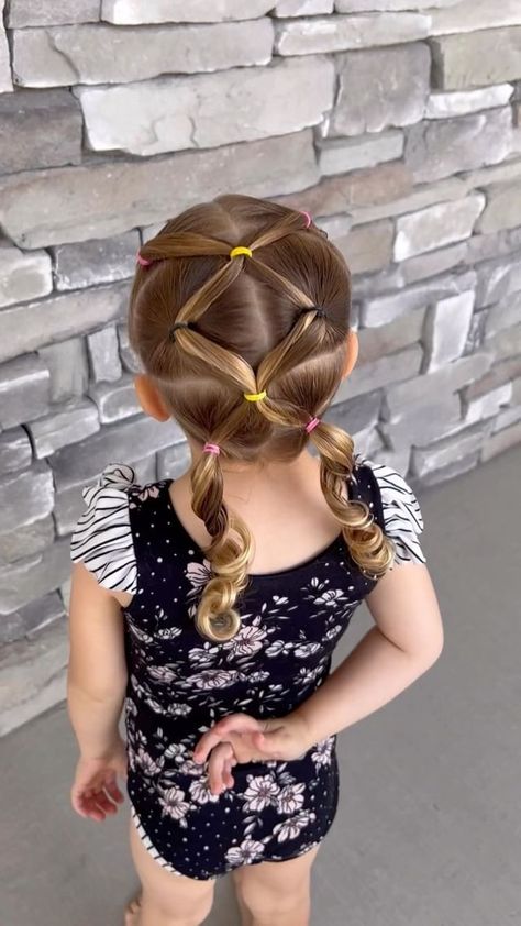 Tiffany Snedaker ❤️ Hairstyles for Girls on Instagram: “Wrap around dutch braid started with 3 ponytail sections. I did a lot of pancaking with her Dutch braid to make it look so full. Styles…” Picture Day Hair, Bubble Ponytail, Old Hairstyles, Hairstyles For Girls, Peinados Fáciles Para Cabello Corto, Sleek Ponytail, Ponytail Styles, Dutch Braid, Peinados Faciles