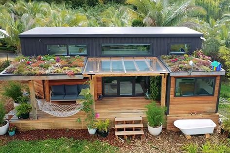 Eco House Exterior, Tiny House Porch, Small Eco House, Maison Earthship, Eco House Design, Tiny House Village, Tiny House Exterior, Earthship Home, New Zealand Houses