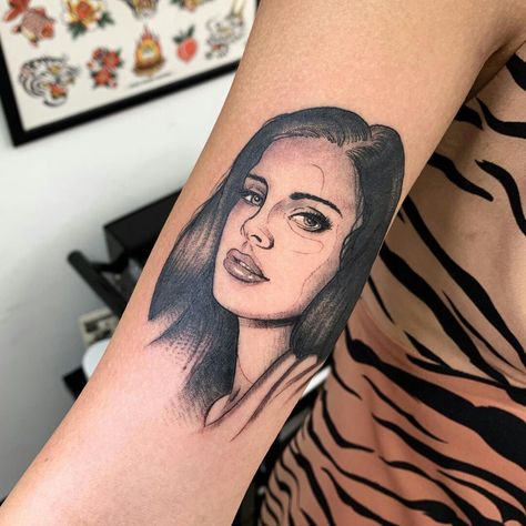 Lana Del Rey Portrait, Lana Del Rey Tattoos, Lana Del Rey Tattoo, Tattoo Portrait, Arm Tattoos For Guys, Arm Tattoo, Tattoos And Piercings, Lana Del Rey, I Tattoo