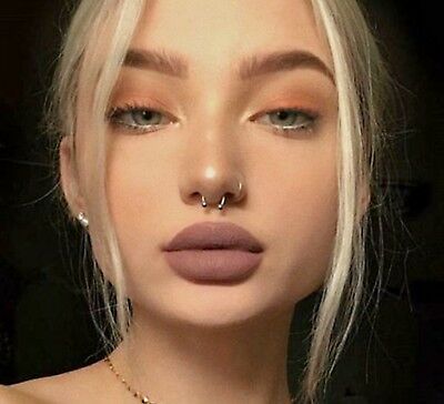 Nose Hoop And Septum, Cute Nose, Cute Nose Piercings, Nose Ring Hoop, Cool Ear Piercings, Face Piercings, Cool Piercings, Nose Piercing Jewelry, Silver Nose Ring