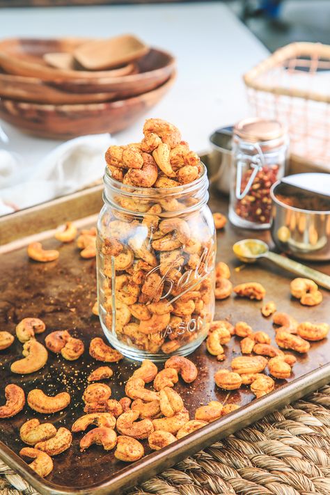 If there's one thing you'll always find in my pantry, it's a variety of nuts. Cashews, pine nuts, walnuts, pecans- I  do not discriminate! I love toasting them up for a salad, adding them into a pesto, or grinding them to add a nutty topping to parfaits. Today I'm sharing a recipe for curry cashews Cashew Recipes, Homemade Curry, Nut Recipes, Chaat Masala, Indian Snacks, Game Food, Indian Cooking, Pine Nuts, Easy Cake Recipes