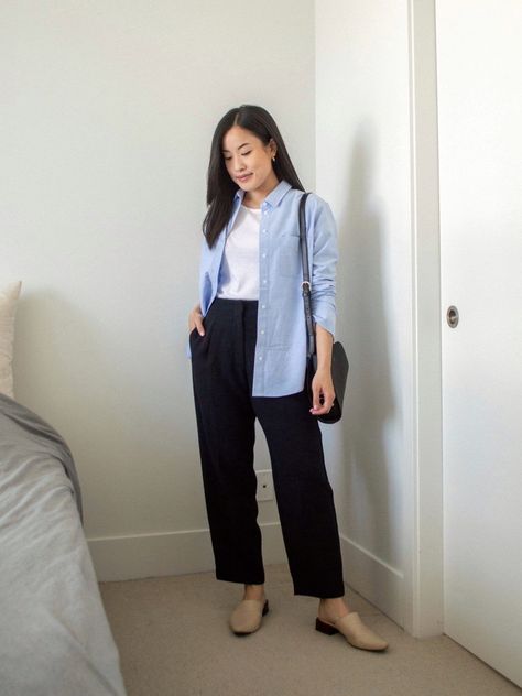 How To Style An Oxford Shirt, Blue Shirt Outfit Work, Loose Button Up Shirt Outfit Women, Tank Top With Shirt Outfit, Shirt And Tank Top Outfit, Blue Shirt Women Outfit, Dream Hands, Blue Tank Top Outfit, Oxford Shirt Outfit