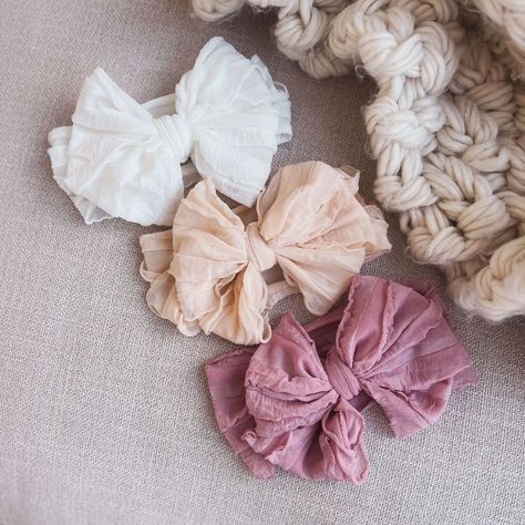 Large Ruffle Knit Bow