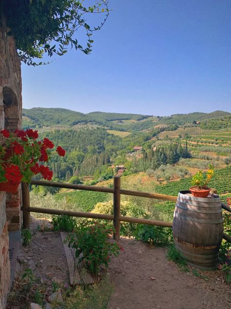 Italian Farm Aesthetic, Italian Country Side, French Countryside Aesthetic, Countryside Homes, Italia Aesthetic, Italian Farm, Italy Countryside, Real Sunset, Italian Countryside