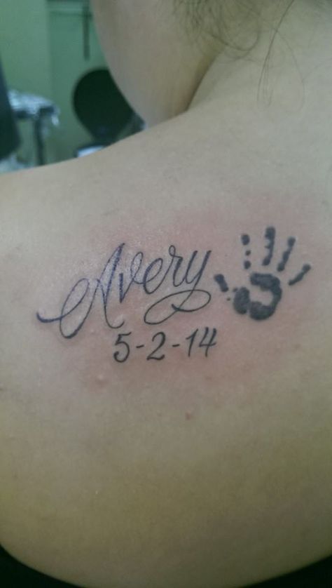 Avery Tattoo Name, Uncle And Niece, Rip Tattoo, Brush Tattoo, Lincoln Nebraska, Best Tattoo Ideas, Name Tattoo, Matching Tattoos, Best Tattoo