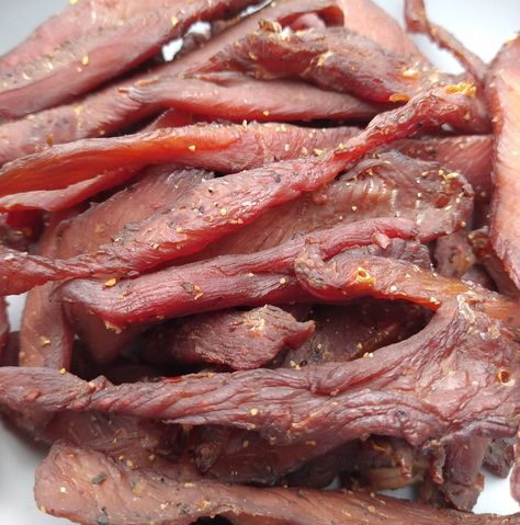 Smoked Turkey Jerky - What's Smoking Smoked Turkey Jerky Recipe, Turkey Jerky Recipe Dehydrator, Smoked Jerky Recipes, Smoker Jerky Recipes, Smoked Snacks, Smokers Recipes, Turkey Jerky Recipe, Dehydrator Jerky, Jerky Recipes Dehydrator