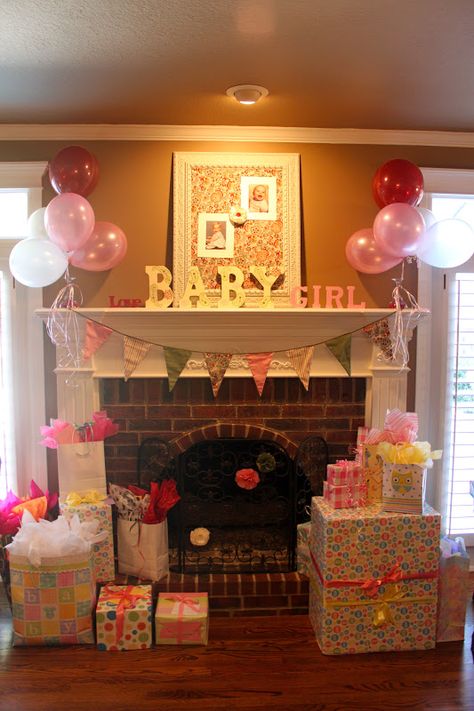 Mantel for shower! Baby Girl Shower - change to blue and presto! -> Look here more cool pins :)) And remember to follow me :) Baby Shower Mantle Decor, Baby Shower Table Set Up, Décoration Baby Shower, Ideas For Baby Shower, Sprinkle Shower, Trendy Baby Shower Ideas, Girl Baby Shower Decorations, Baby Shower Table