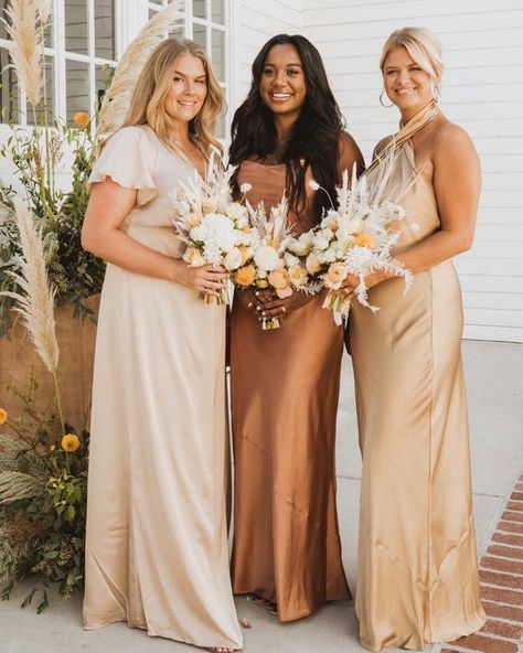 Mumu Weddings on Instagram: "Match made in heaven ✨ Champagne Luxe Satin + True Gold Luxe Satin + Copper Luxe Satin​​​​​​​​ ​​​​​​​​ ​​​​​​​​ #mumuweddings #weddinginspo #bridesmaids" Rose Gold Silk Dress, Hungary Wedding, Neutral Sunset, Halter Neckline Dress, Gold Silk Dress, Mumu Wedding, Midi Bridesmaid Dress, Champagne Bridesmaid Dresses, Champagne Bridesmaid