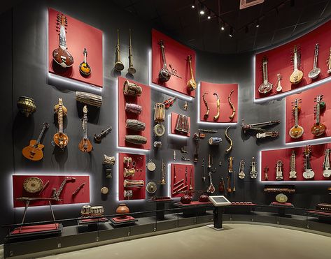 IME is one of the reputed exhibit for musical instrument galleries in Bangalore. You are going to love the collections of our instrument gallery in the city. Music Store Interior, Music Store Design, Guitar Display, Museum Logo, Museum Interior, Music Museum, Interactive Museum, Guitar Room, Music Studio Room