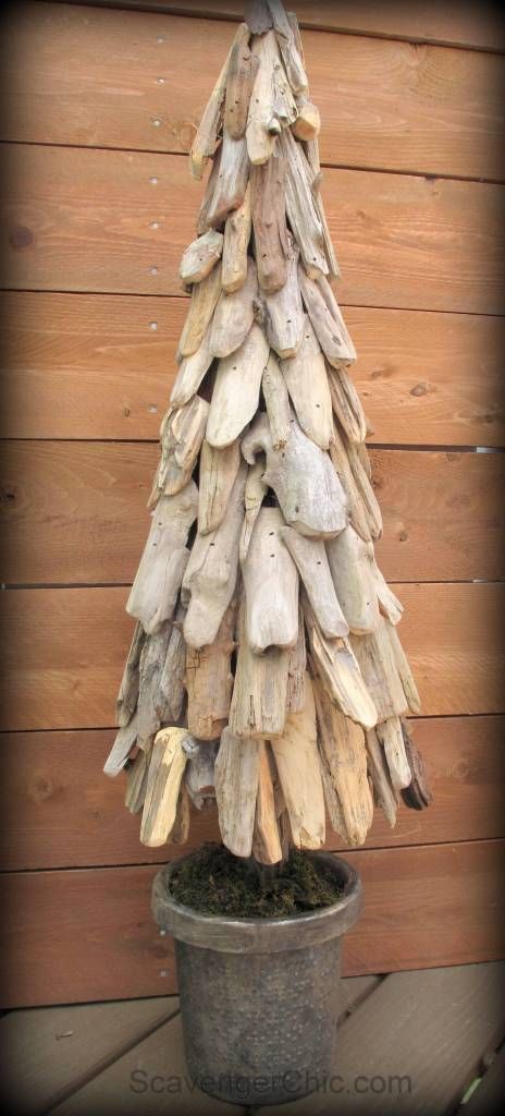 Driftwood Christmas Decorations, Driftwood Tree, Driftwood Christmas Tree, Driftwood Wreath, Driftwood Diy, Driftwood Art Diy, Diy Beach, Driftwood Projects, Driftwood Branch