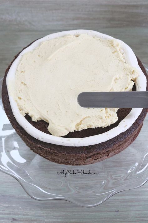 Baileys Irish Cream Mousse Cake Filling Irish Cream Chocolate Cake, Cream Cake Filling, Mousse Cake Filling, Baileys Irish Cream Cake, Mousse Frosting, Cream Chocolate Cake, Irish Cream Cake, Irish Chocolate, Doctored Cake Mix Recipes