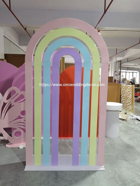 Arch Backdrop Panels, Rainbow Arch Backdrop, Diy Arch Backdrop, Arch Display, Arched Backdrop, Party Rental Ideas, Acrylic Backdrop, Acrylic Arch, Funky Mirrors