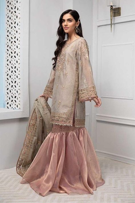 Organza Gharara Pakistani, Farshi Gharara Pakistani Simple, Net Garara Dress, Gharara Suits Party Wear Pakistani, Farsi Gharara, Pakistani Garara Dresses, Garara Dress Indian Weddings, Latest Gharara Designs, Party Wear Outfits For Women