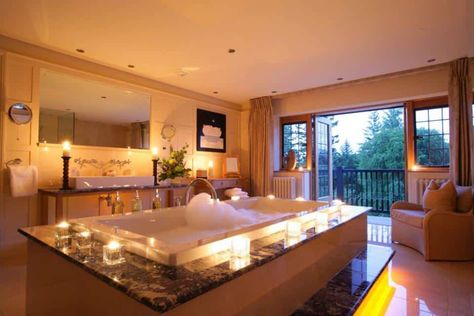 Thinking Of Putting A Hot Tub Inside Your House? Pros & Cons Of Indoor Hot Tub Installation https://homebuilding.thefuntimesguide.com/indoor-hot-tub-installations/ Drømme Bad, Spa Luxe, Indoor Hot Tub, Casa Clean, Spa Like Bathroom, Gorgeous Bathroom, Dream Bathrooms, Dream Bathroom, Bath Tub