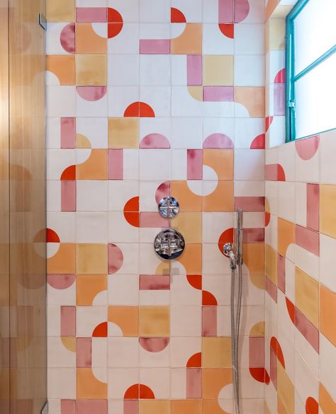 It's about working together beautifully (the tiles and us). - Smink Studio Circle Tile, Circle Tiles, Bold Tile, Patchwork Tiles, Colourful Tile, Orange Hues, Tile Inspiration, Tile Installation, Beautiful Tile