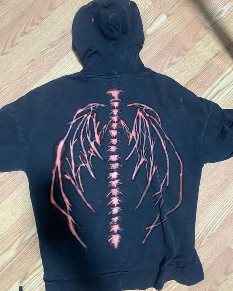 bleached it 😎 didnt turn out how i wanted it to, but im happy with it 🙏 now i have a matching sweater to my skeleton shirt #ninespages #art #artist #diy #diyclothes Sweater Bleach Art, Bleach Diy Ideas, Things To Bleach On Shirts, Bleached Clothes Design, Bleached Skeleton Shirt, Bleaching Clothes Ideas, Diy Shirt Painting Ideas, Bleached Shirt Designs, Custom Hoodies Ideas Design