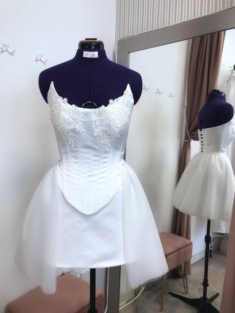 Short Corset Wedding Dress, Civil Wedding Gown, Short Satin Skirt, Satin Short Skirt, Bridal Dress Patterns, Short Corset Dress, Satin Bridal Dress, Tulle Overskirt, Embroidered Corset