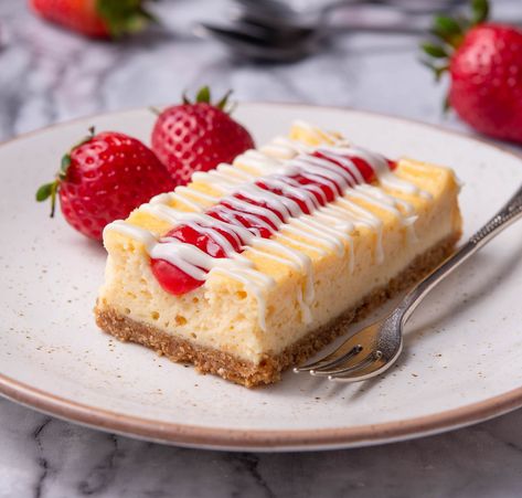 Copycat Philadelphia Cheesecake Bars, Philadelphia Cheesecake Bars Recipes, Philadelphia Cream Cheese Bars, Phillidelphia Cream Cheesecake, Philadelphia Strawberry Cheesecake Bars, Philadelphia Snack Bars Recipe, Philadelphia Cheesecake Filling Recipes, Philadelphia Dessert, Goth Desserts