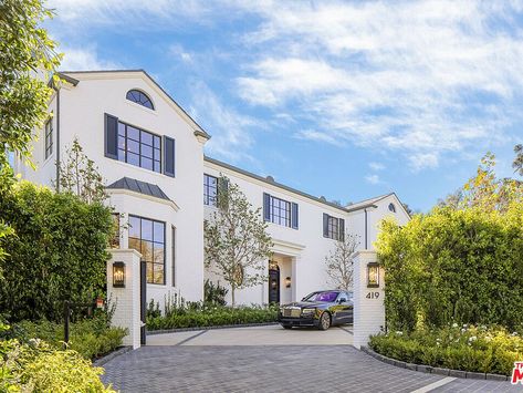 Three Story House, Kathy Hilton, Harrison Design, Georgian Architecture, Grand Foyer, Top Architects, St Cloud, Modern Mansion, Custom Pools