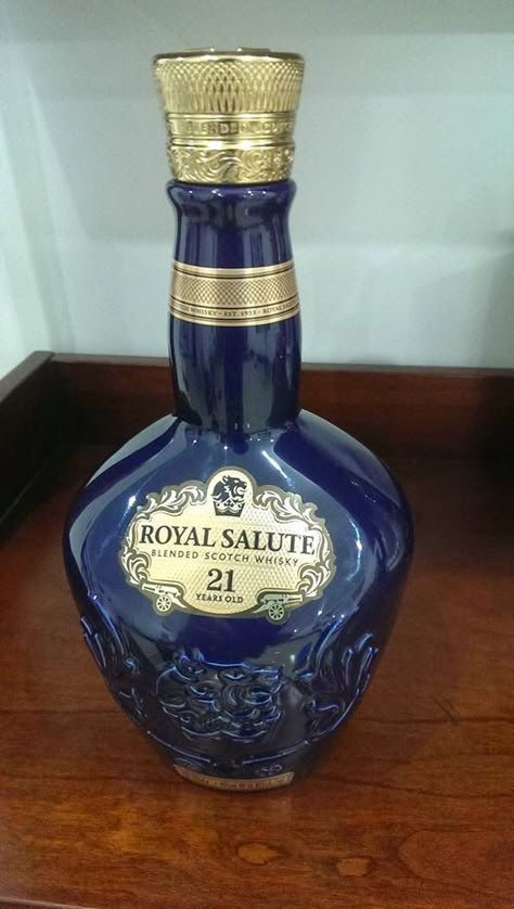 Chivas 21 empty wine bottle 1 Empty Liquor Bottles, Best Sparkling Wine, Royal Salute, Liquor Gifts, Empty Wine Bottles, Birthday Greetings Friend, Foto Fake, Happy Birthday Greetings Friends, Blended Scotch Whisky