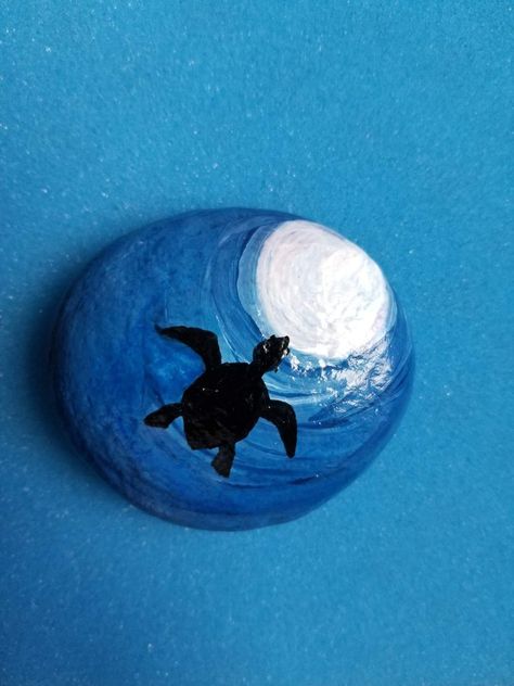 Painting Seashells Ideas Easy, Rock Painting Ideas Ocean, Painting Shells Ideas Easy, Sten Maling Ideas, Stone Painting Ideas Creative, Turtle Rock Painting, Rock Painting Flowers, Rock Painting Supplies, Rock Designs