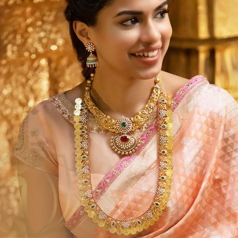 Aasai - South Indian Diamond Jewellery | Khwaahish Diamonds Gold Haram Designs, Indian Diamond Jewellery, New Gold Jewellery Designs, Antique Gold Jewelry Indian, Gold Jewelry Simple Necklace, Beautiful Gold Necklaces, Gold Bridal Jewellery Sets, Diamond Necklace Designs, Antique Bridal Jewelry