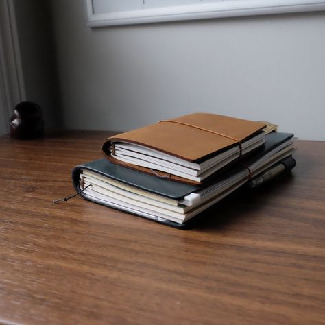 Traveler's Notebook Tutorial: How to Connect Multiple Refills and Accessories — The Gentleman Stationer Refillable Journal, Notebook Refill, Leather Diary, Leather Journal Notebook, Handmade Leather Journal, Leather Planner, Commonplace Book, Refillable Planner, Midori Travelers Notebook