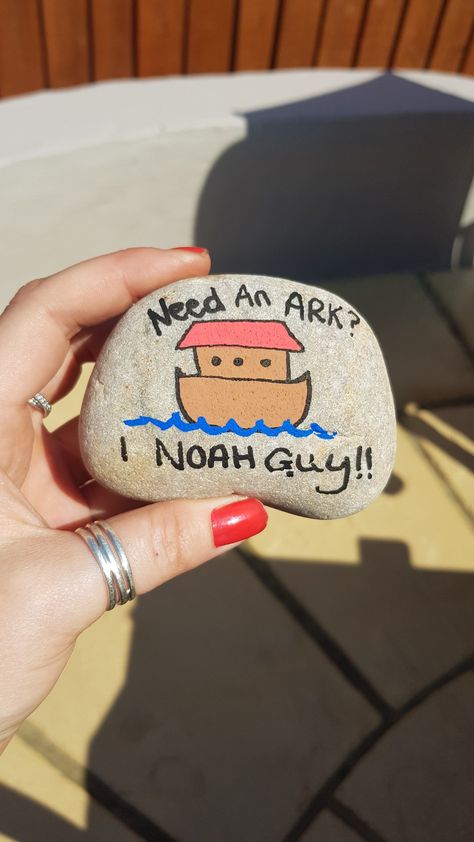 #rockpainting #rockpaintingideas #pebblepainting #paintedstones #rockart #stoneart #painting #posca #hiddenpebbles #kindnessrocks Kule Ting, Funny Rock, Posca Art, Rock Painting Ideas, Painted Rocks Diy, Rock Painting Ideas Easy, Rock Painting Patterns, Christian Bible Quotes, Rock Painting Designs