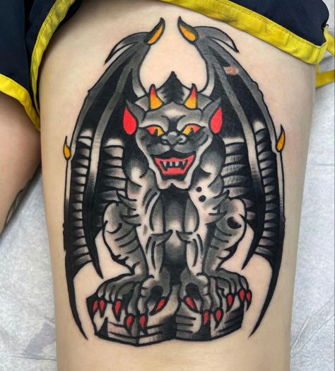 Nosferatu Tattoo Traditional, Gargoyle Traditional Tattoo, American Traditional Occult Tattoo, Trad Vampire Tattoo, American Traditional Cerberus Tattoo, American Traditional Gargoyle Tattoo, Horror Tattoos Traditional, Traditional Dracula Tattoo, American Traditional Food Tattoo